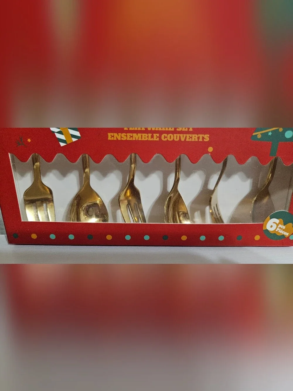 MINISO Gold Christmas Flatware Set - Festive 6-Piece